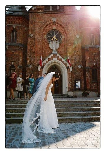 Suknia ślubna z terenem + 3 metrowy welon obszyty koronką