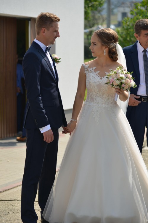 sprzedam suknię ślubną