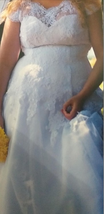 Piekna suknia 44