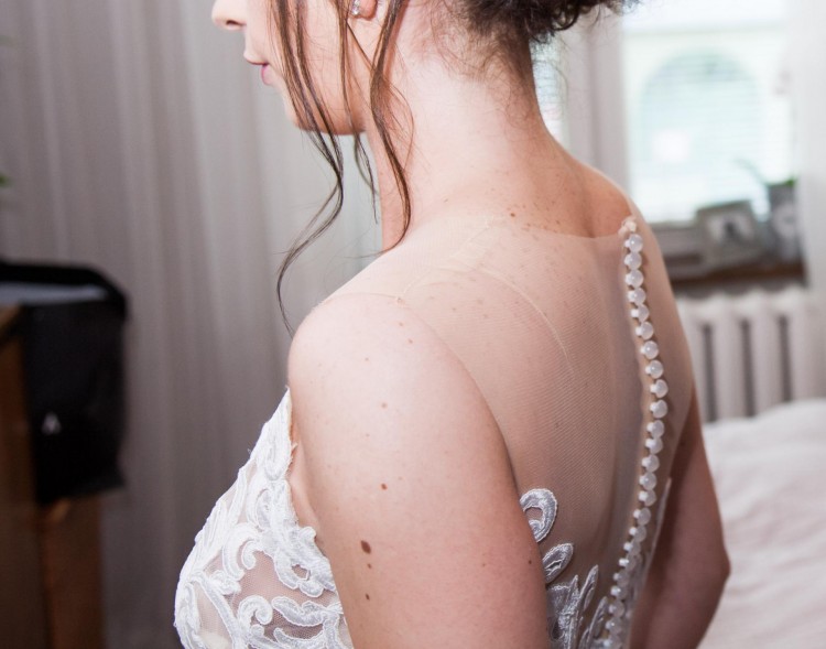 Suknia ślubna naturalny haft