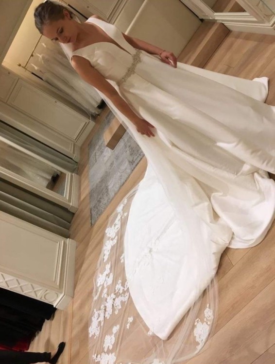 Suknia Pronovias, nowa