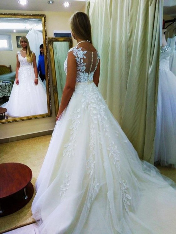 Suknia ślubna Ambrosia 1811 z trenem ivory