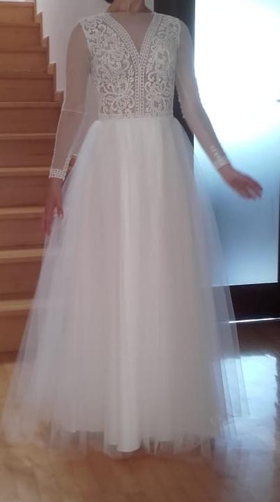 Sprzedam piękną suknię ślubną