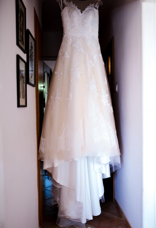 BRZOSKWINIOWA SUKNIA ŚLUBNA