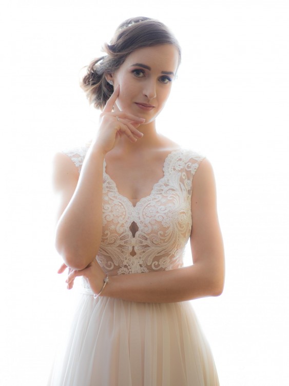 Suknia ślubna laguna 2019