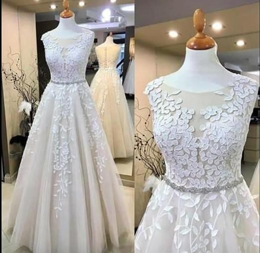 Suknia ślubna Listki włoska koronka