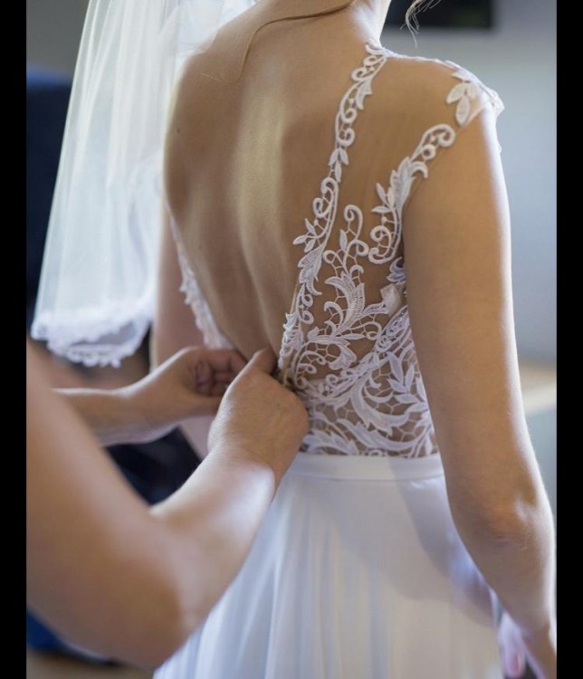 Suknia ślubna z koronką Gala Angelika 2018