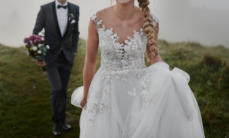 Sprzedam suknię ślubną