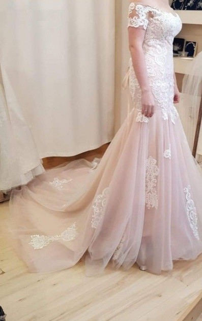 Nowa suknia ślubna, pudrowy róż