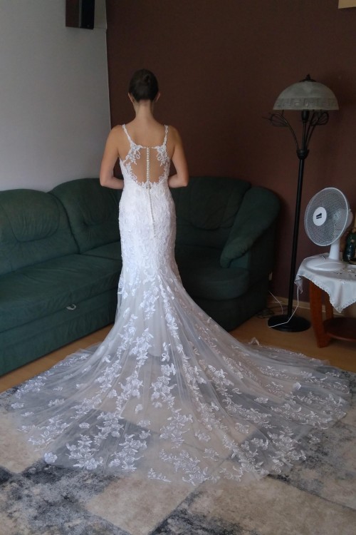 Elegancka i kobieca suknia ślubna Justin Alexander