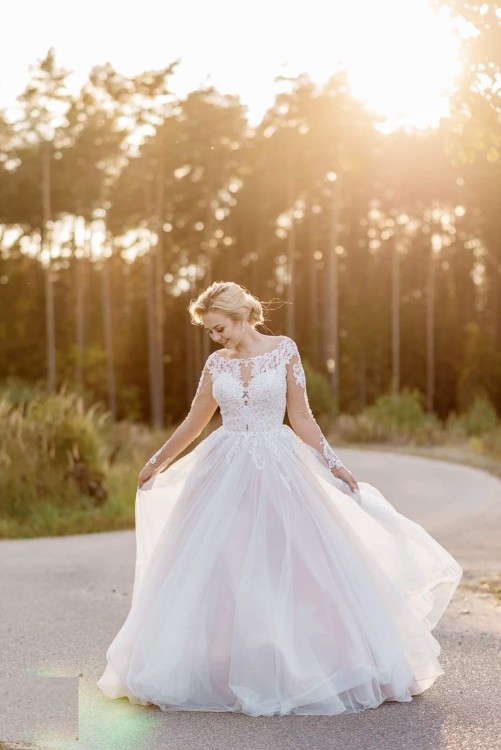 Suknia ślubna Essense of Australia