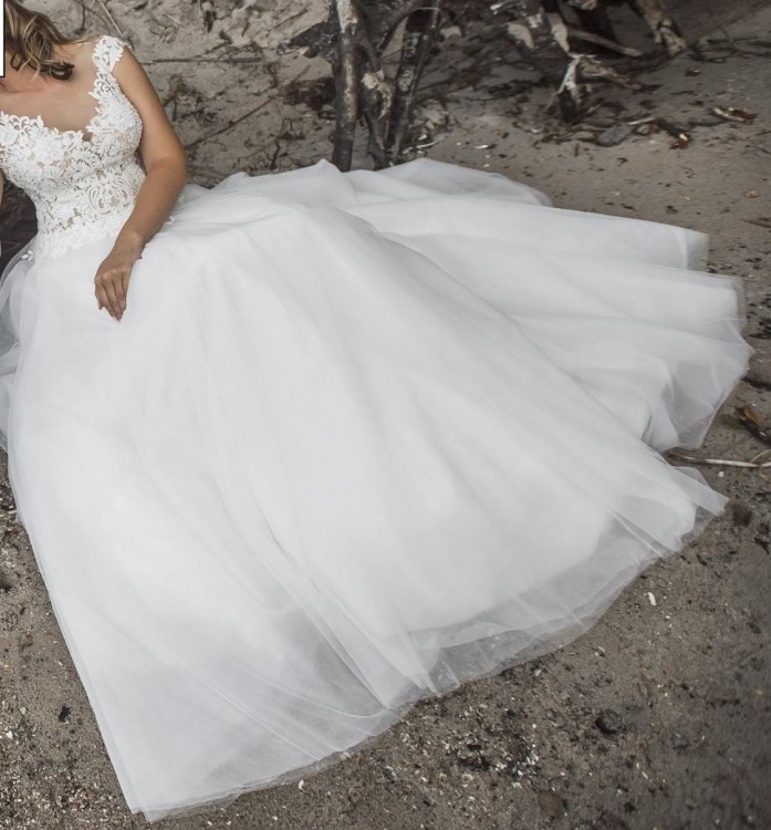 CUDOWNA SUKNIA ŚLUBNA – IVORY (śmietankowa), 38