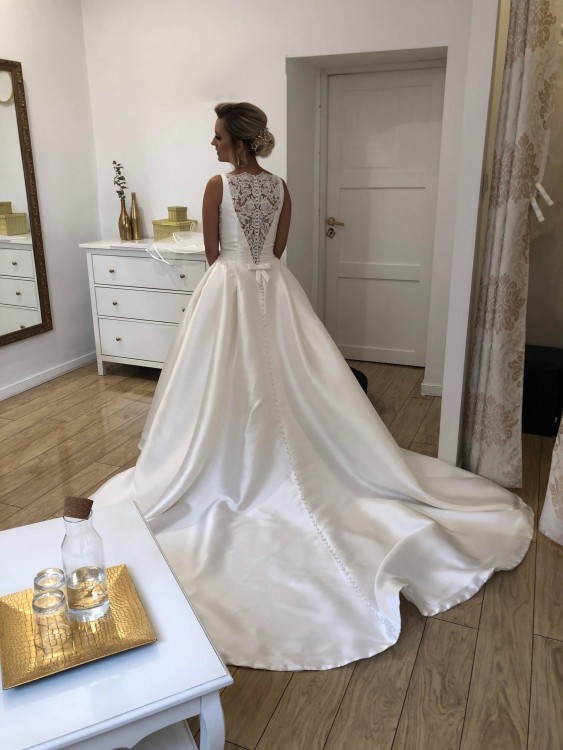 Suknia PRONOVIAS ELENCO r.38-40