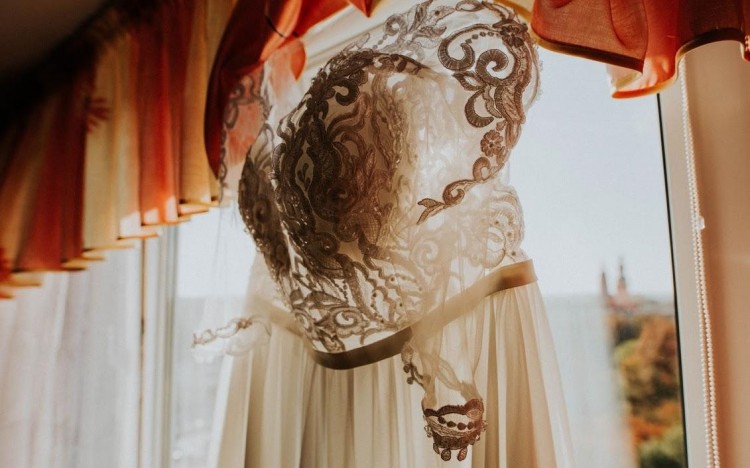 Sprzedam piękną suknię!