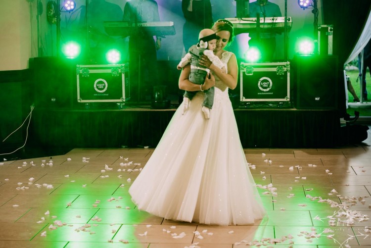 Suknia ślubna, ivory, brokat, gorset