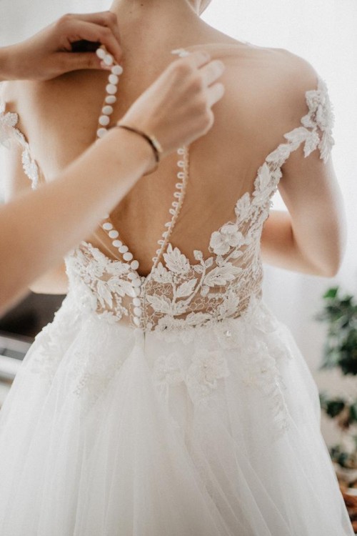 milla nova elle gown