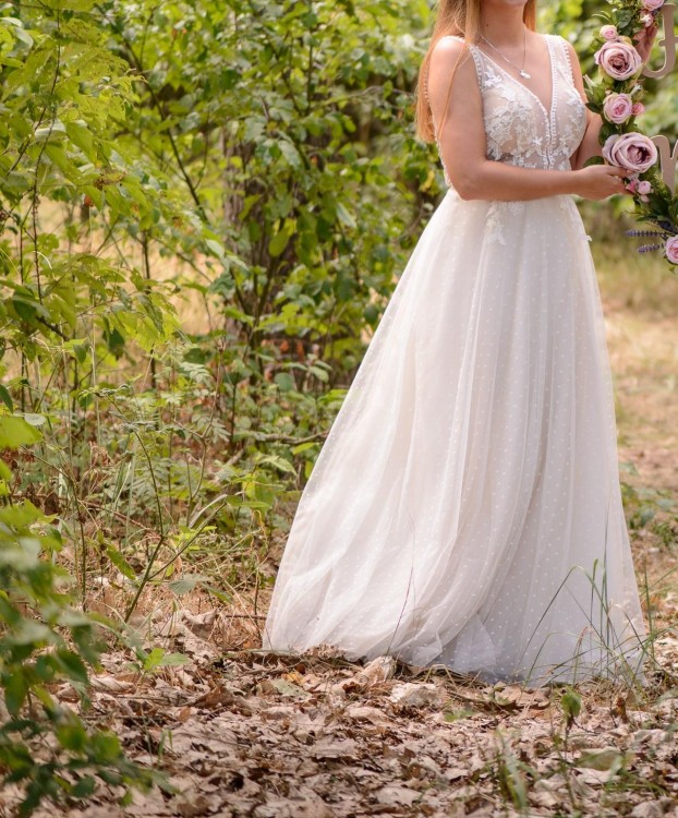 Romantyczna suknia ślubna Boho w groszki + bolerko GRATIS!