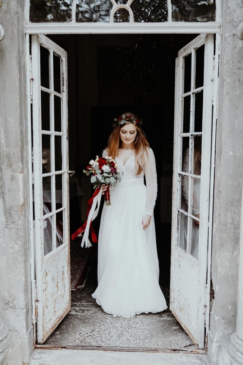 Suknia ślubna w stylu rustykalnym/boho