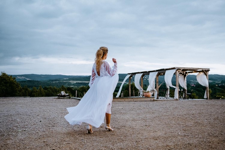 suknia ślubna projektu Joanna Niemiec