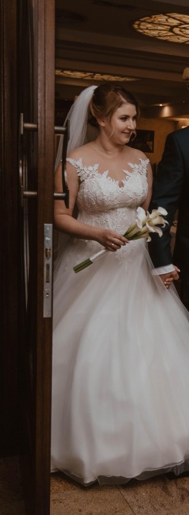 Suknia ślubna Pilar Enzo 160 cm ivory welon gratis