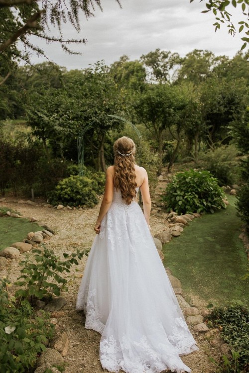 Sprzedam Suknie Ślubną z trenem - Annais Bridal