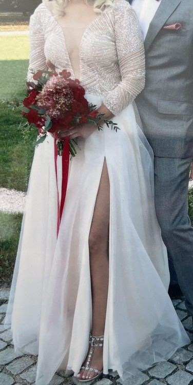 Piękna Suknia Ślubna Lauren