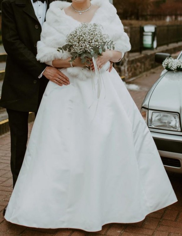 Suknia ślubna ivory złamana biel prosta atłas plus size