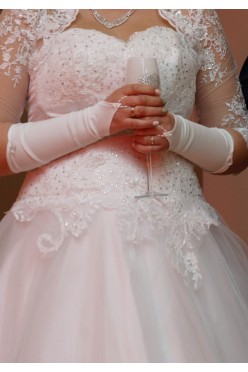 Srzedam piękną suknię ślubną
