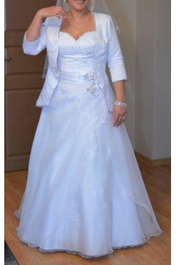 Piękna suknia ślubna