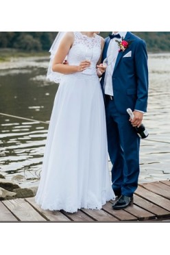 Muślinowa, zwiewna suknia ślubna