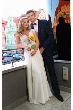 Suknia ślubna z kolekcji Agnieszki Światły 2016