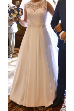 Lekka suknia ślubna firmy Emmi Mariage rozm. 38