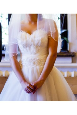 Suknia ślubna princesska 36, dekolt serce, pióra, kryształki