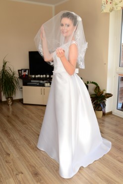 Suknia ślubna firmy Margarett EVIVA+ welon +bolerko