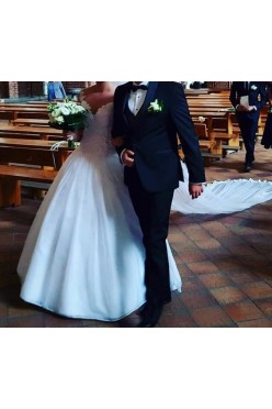 Przepiękna suknia ślubna !