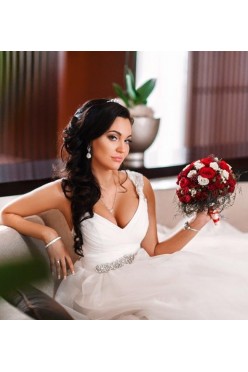 Suknia ślubna moonlight bridal J6321