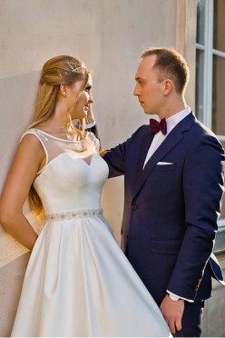 elegancka suknia ślubna