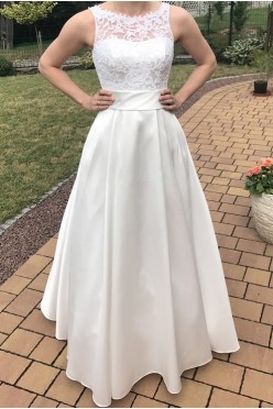 Suknia ślubna gratis biżuteria i ozdoba do włosów