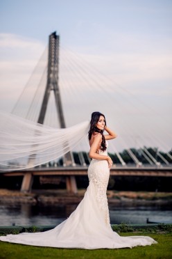 Prześliczna Suknia ślubna Galia Lahav