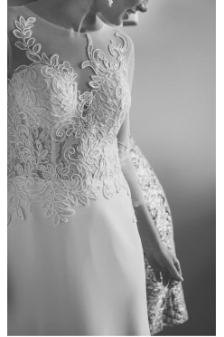 Suknia ślubna prosta elegancka