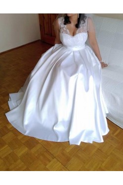 Suknia Ślubna ;) rozmiar 42-48 ;)