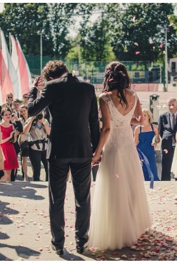 Valentine - Anna Kara