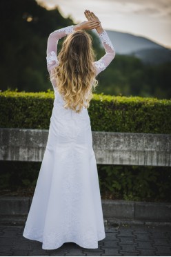 Niepowtarzalna suknia ślubna