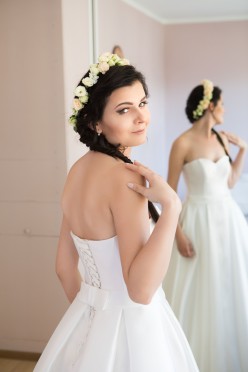 Suknia ślubna z kieszeniami mikado roz. 36/38