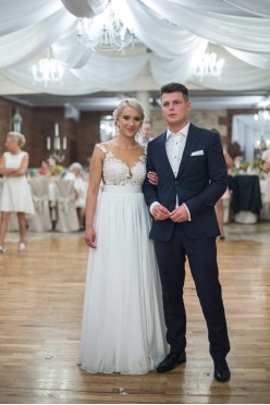 Piękna suknia ślubna