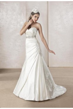 Piękna.kladyczna.suknia ślubna