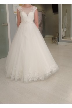 Suknia ślubna Annais Bridal model Karen