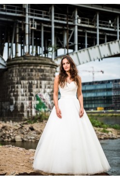 Cudna suknia ślubna - poczujesz się jak Księżniczka!