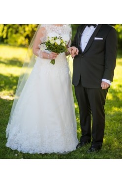 Suknia ślubna z kolekcji 2017 Monica Loretti