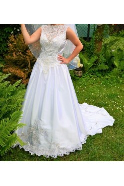 Suknia ślubna satynowa, z trenem!! Rozmiar S/M.